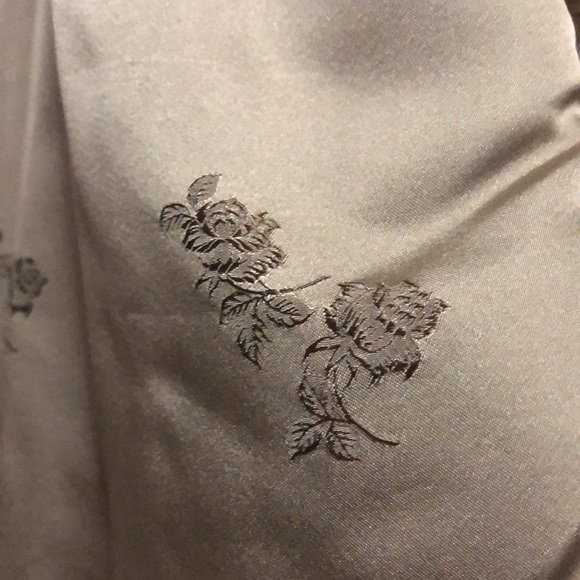 Vintage women’s light brown/ tan genuine fur coat - Picture 6 of 11